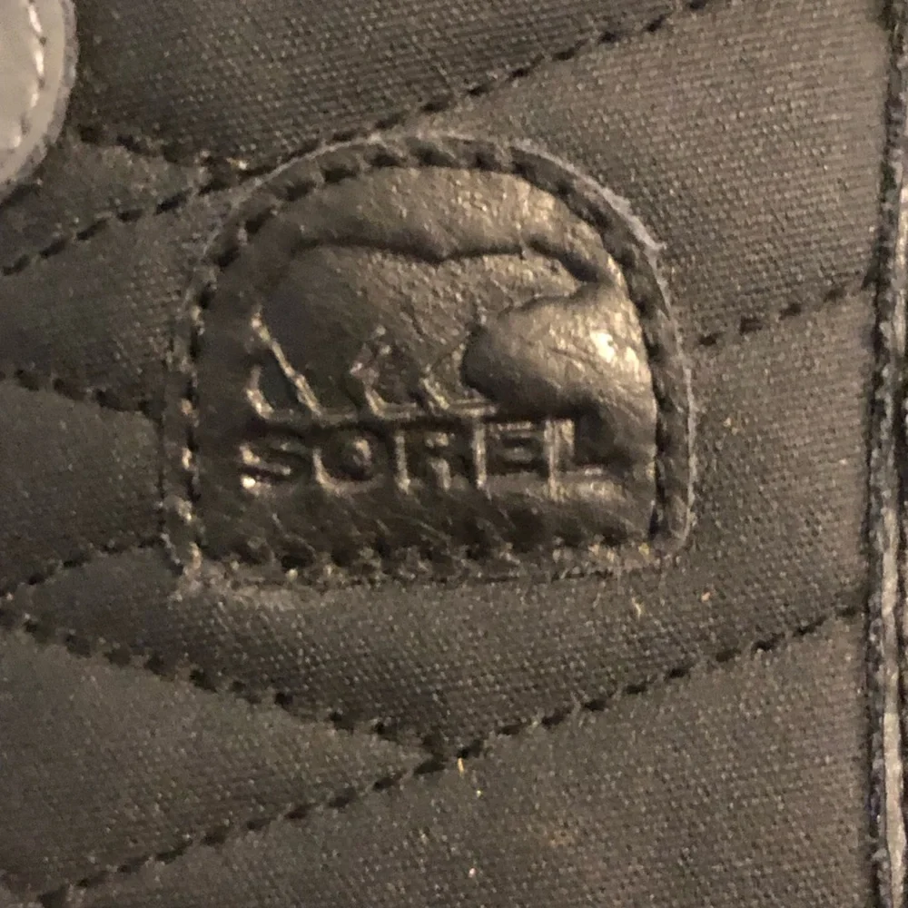 Girls Sorel Tofino II Boots Size 1 EUC worn once